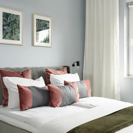 With Garden Wolkowyska By Renters * Познань