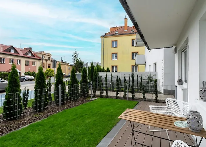 With Garden Wolkowyska By Renters Poznań