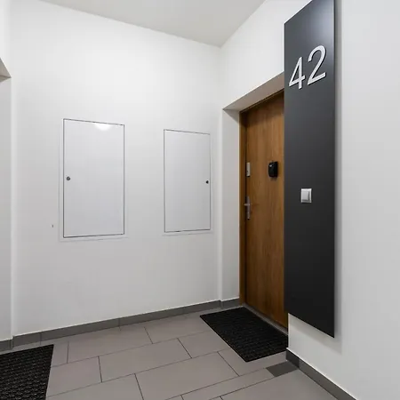 With Garden Wolkowyska By Renters Apartment Posen